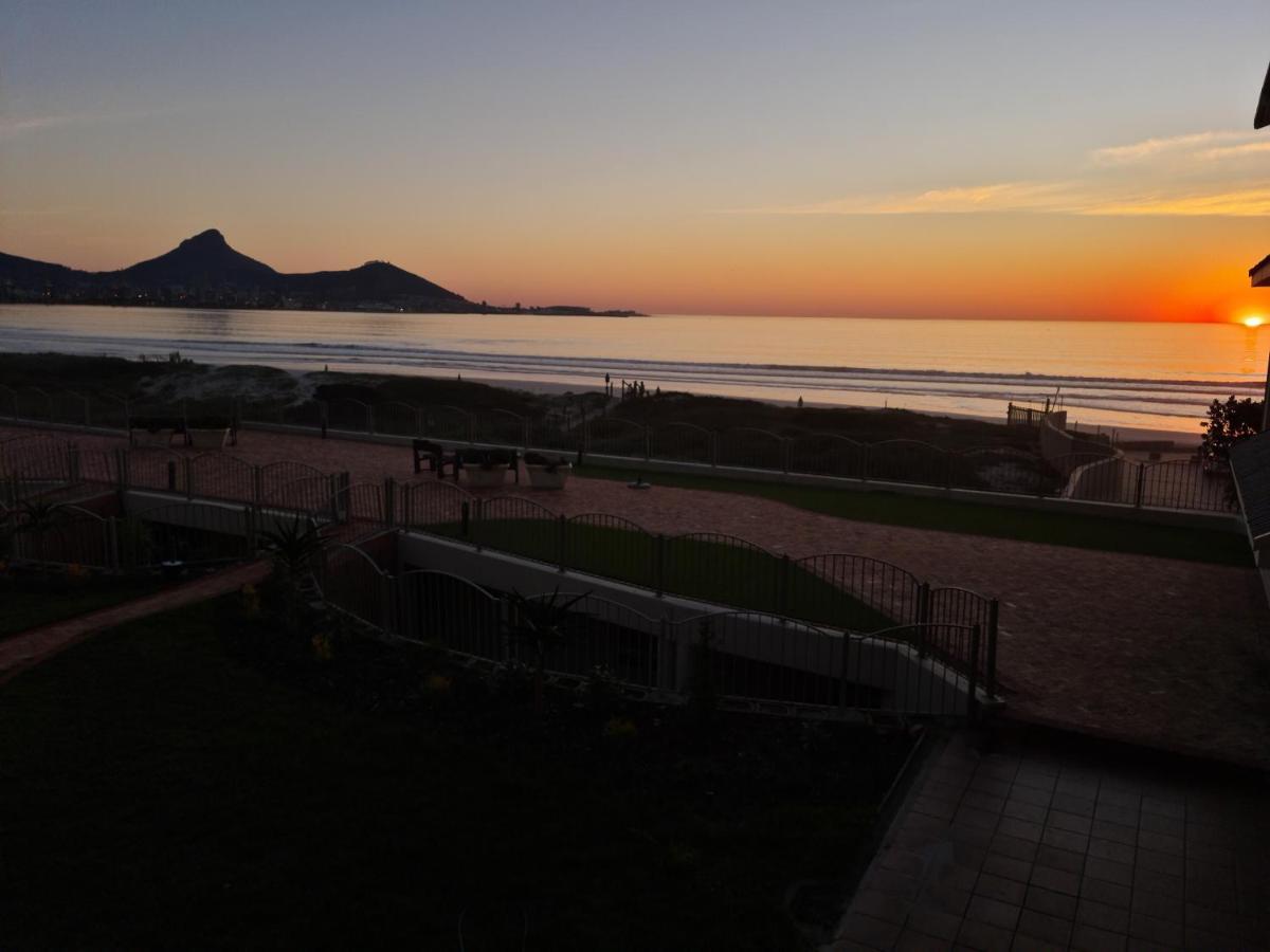 Lagoon Beach Neptune Isle Cape Town Exterior photo